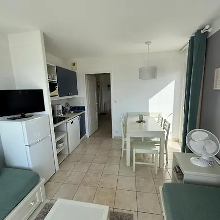 Confort Vue Mer- Piscines Saisonnieres & Parking Privatif Ле-Сабль-д’Олон